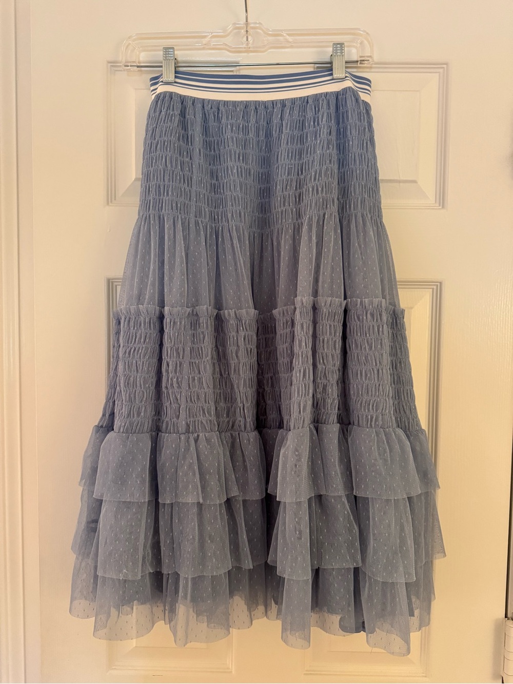 Tiered Blue tule Midi Skirt with Elastic Waistband, size XS